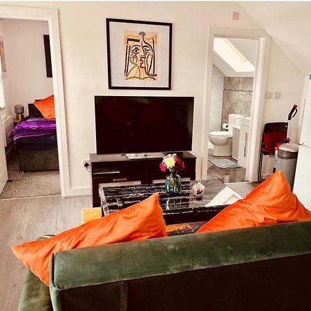 Cool Top Floor Apartment Very Near Birmingham Centre Kültér fotó