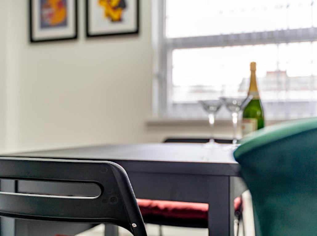 Birmingham Apt-Sleeps 4-Walk To City Centre-Pets Kültér fotó